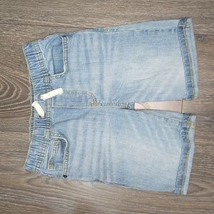 Jean shorts for boys size Small (6/7)